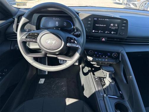 2025 Hyundai ELANTRA Sport