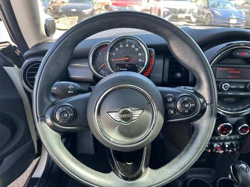 2016 MINI Hardtop Cooper