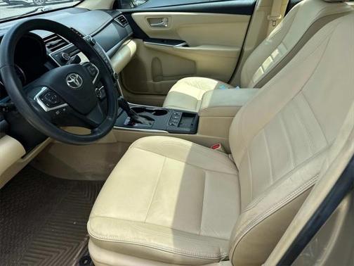 2015 Toyota Camry Hybrid XLE