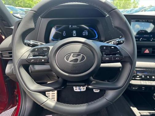 2025 Hyundai ELANTRA Sport