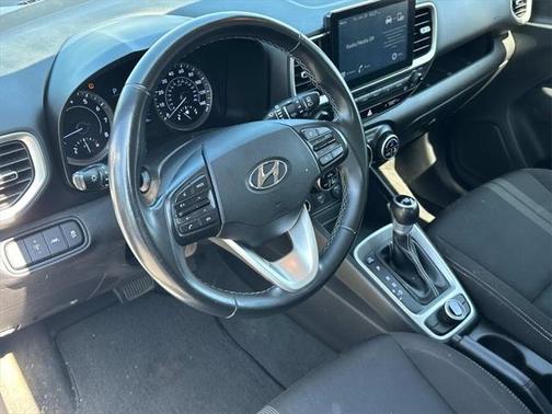 2020 Hyundai VENUE SEL