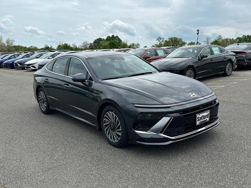 2025 Hyundai SONATA Hybrid Limited