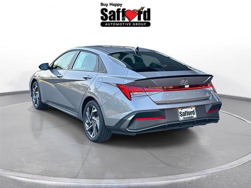 2025 Hyundai ELANTRA HEV SEL Sport