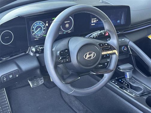 2025 Hyundai ELANTRA HEV SEL Sport