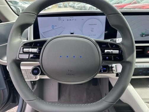 2025 Hyundai IONIQ 6 SE