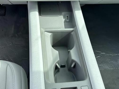 2025 Hyundai IONIQ 6 SE