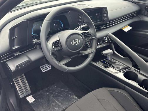 2026 Hyundai ELANTRA Sport