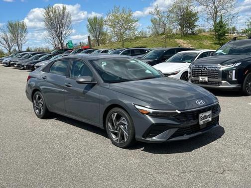 2025 Hyundai ELANTRA Limited