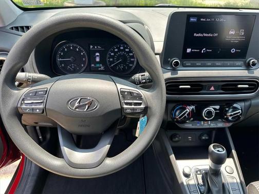 2022 Hyundai KONA SE