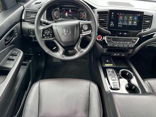2025 Honda Passport AWD Black
