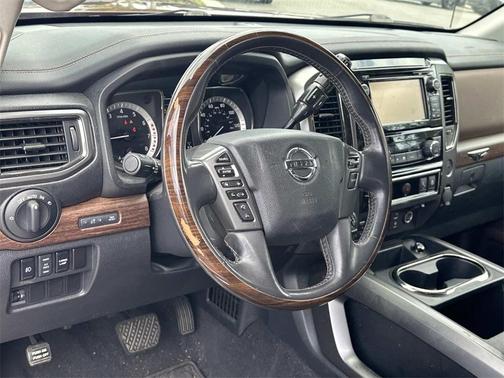 2017 Nissan Titan Platinum Reserve