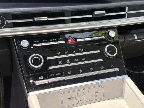 Phantom Black 2026 Hyundai SANTA FE SE