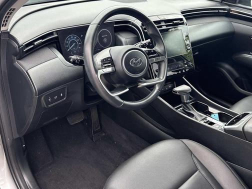 Shimmering Silver 2023 Hyundai TUCSON SEL