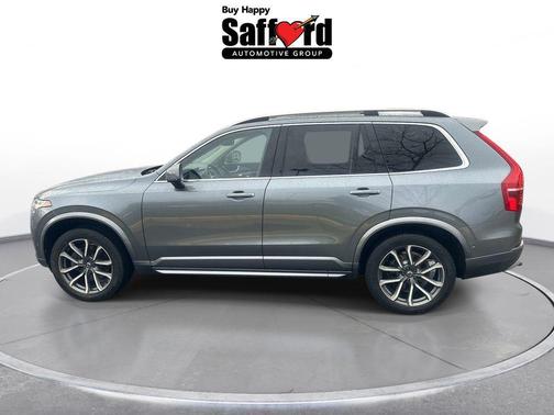 Gray Metallic 2018 Volvo XC90 T5 Momentum