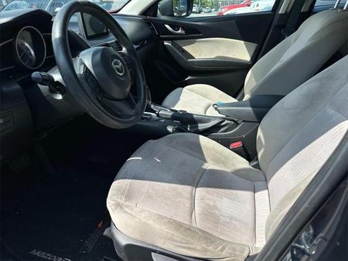 2015 Mazda Mazda3 i Sport