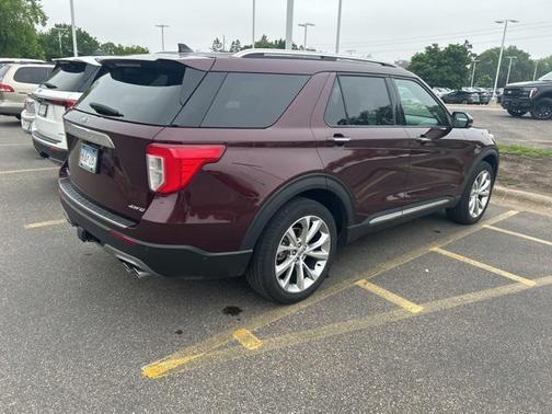 2022 Ford Explorer Platinum