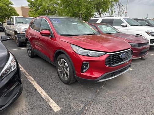 2023 Ford Escape Platinum