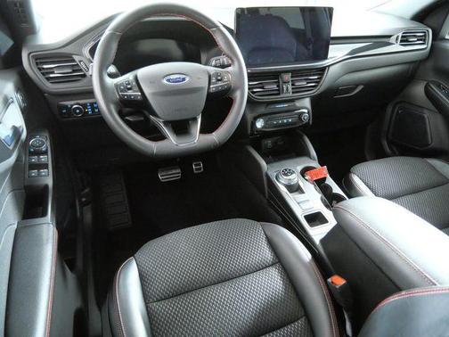 White Metallic 2024 Ford Escape ST-Line Select