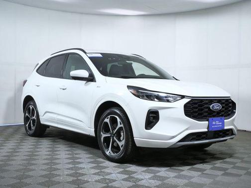 White Metallic 2024 Ford Escape ST-Line Select