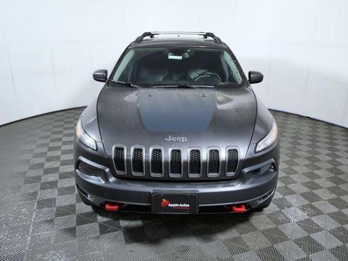 Granite Crystal Metallic Clearcoat 2014 Jeep Cherokee Trailhawk