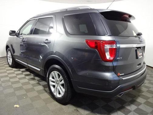 MAGNETIC 2018 Ford Explorer XLT