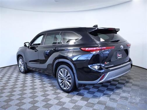 2020 Toyota Highlander Platinum