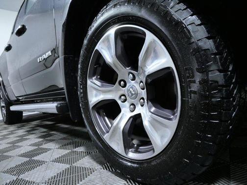 Diamond Black 2019 RAM 1500 Laramie