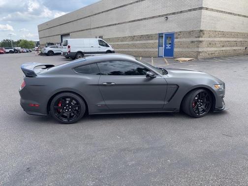 2018 Ford Shelby GT350 Base