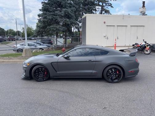 2018 Ford Shelby GT350 Base