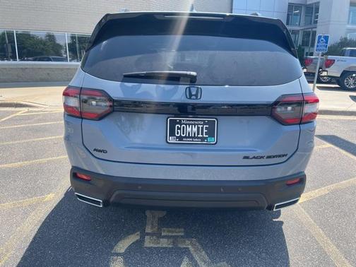 2025 Honda Pilot Black Edition