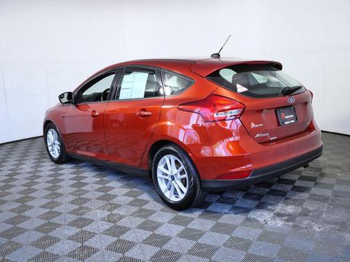 Chili Pepper Red 2018 Ford Focus SE
