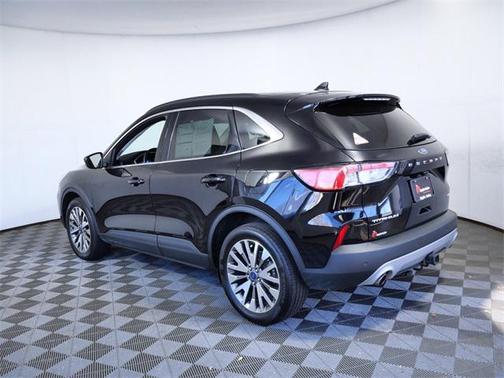 2022 Ford Escape Titanium