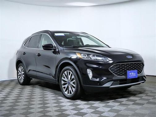 2022 Ford Escape Titanium