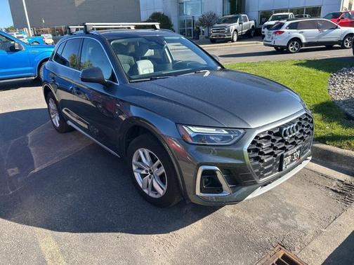 2022 Audi Q5 45 S line Premium