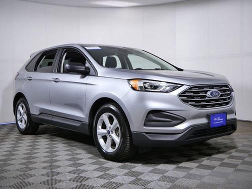 Silver Metallic 2020 Ford Edge SE