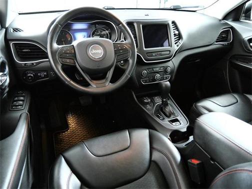 2020 Jeep Cherokee Trailhawk