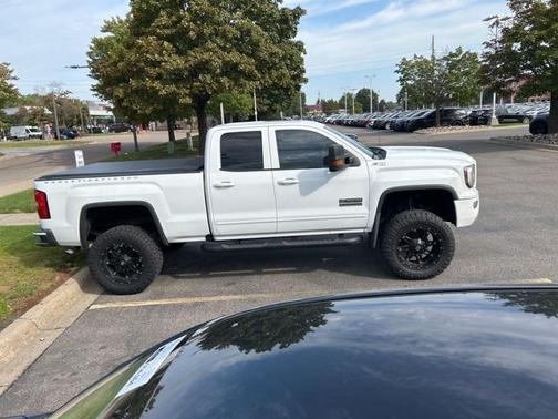 2017 GMC Sierra 1500 SLE