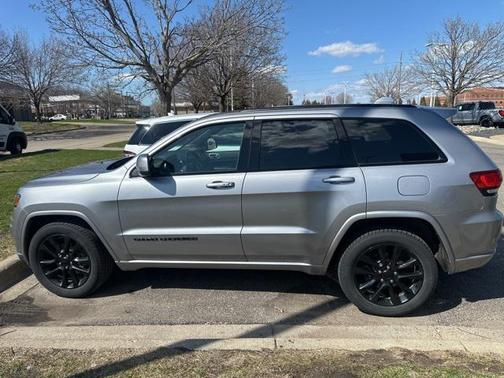 2018 Jeep Grand Cherokee Altitude