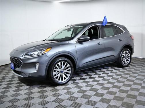 2022 Ford Escape Titanium