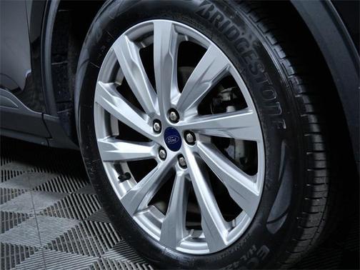 2021 Ford Escape Titanium