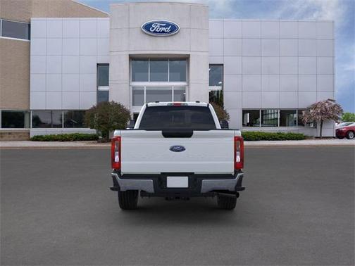 2025 Ford F-350 XLT