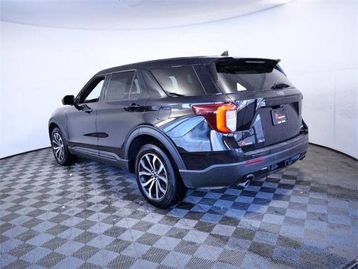2022 Ford Explorer ST-Line