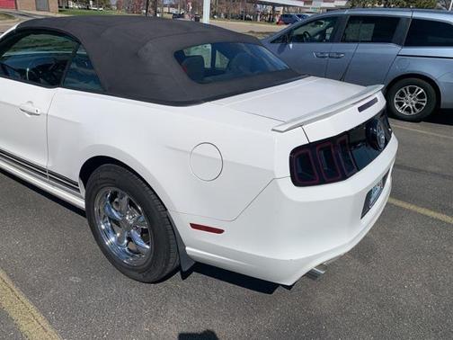 2013 Ford Mustang V6