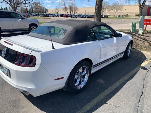 2013 Ford Mustang V6