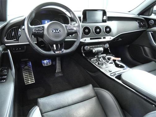 2020 Kia Stinger GT-Line