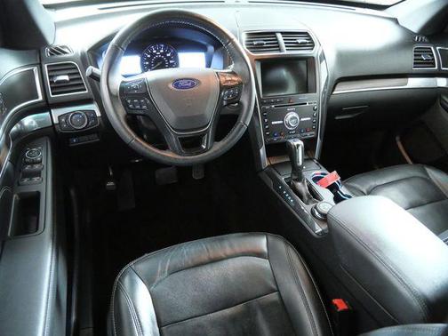 Ingot Silver 2017 Ford Explorer Limited