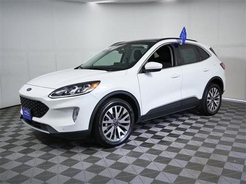 2022 Ford Escape Titanium