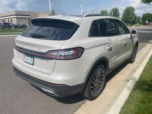 2020 Lincoln Nautilus Reserve