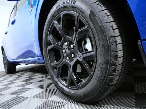 2025 Ford Maverick Lobo Standard