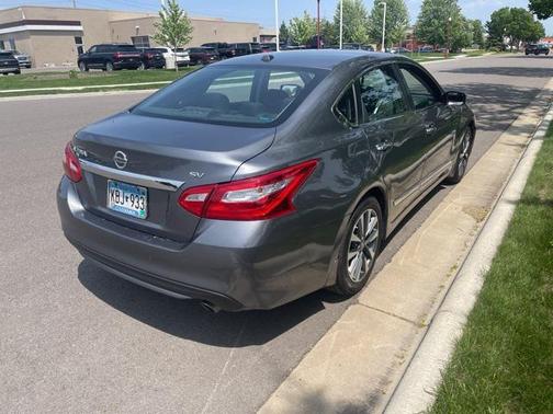 2016 Nissan Altima 2.5 SV